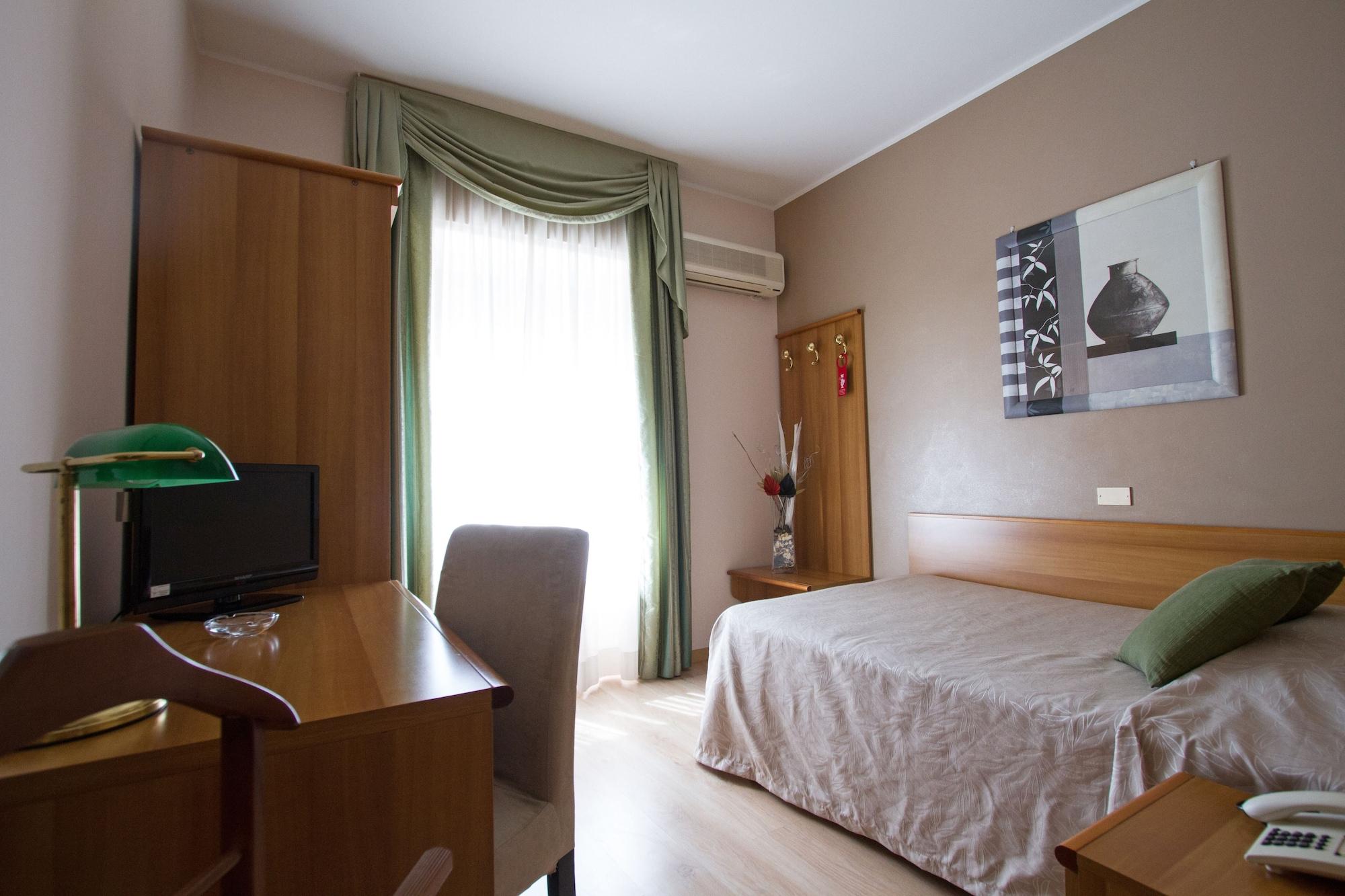 Adriano Hotel Turin