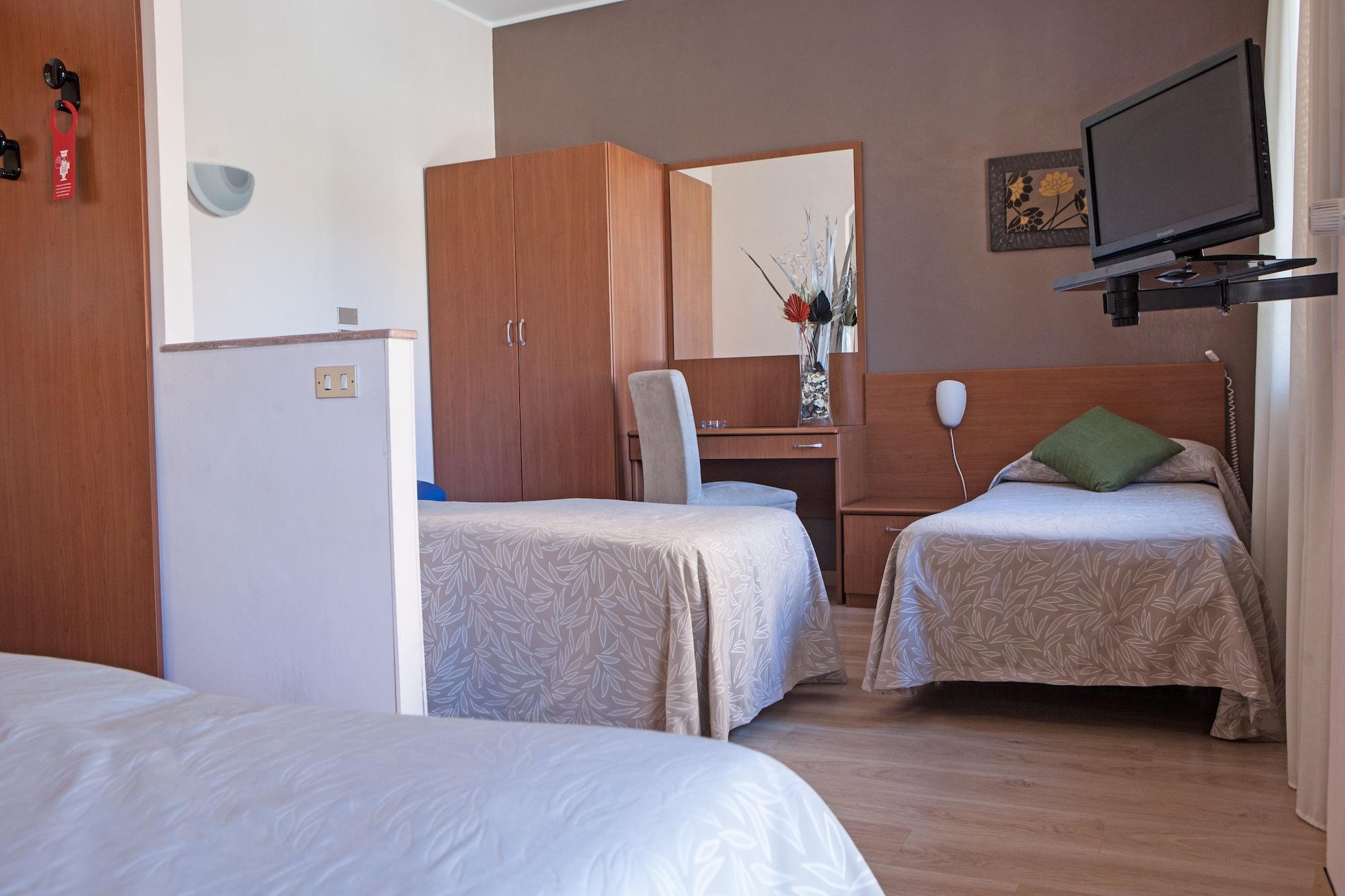 Adriano Hotel 3*